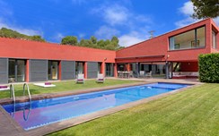 Villa June